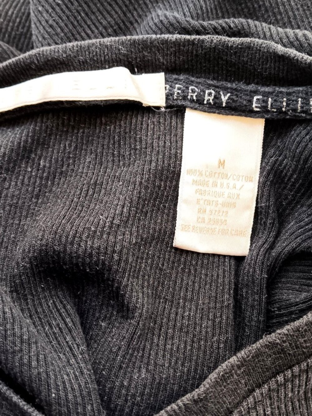 Vintage Single Stitch T-shirt Perry Ellis Medium Ribbed Black USA Cotton V-Neck